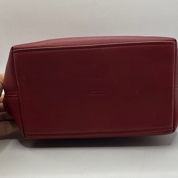 Coach Red Classic Pouch, 6929 - Picture 4 of 11